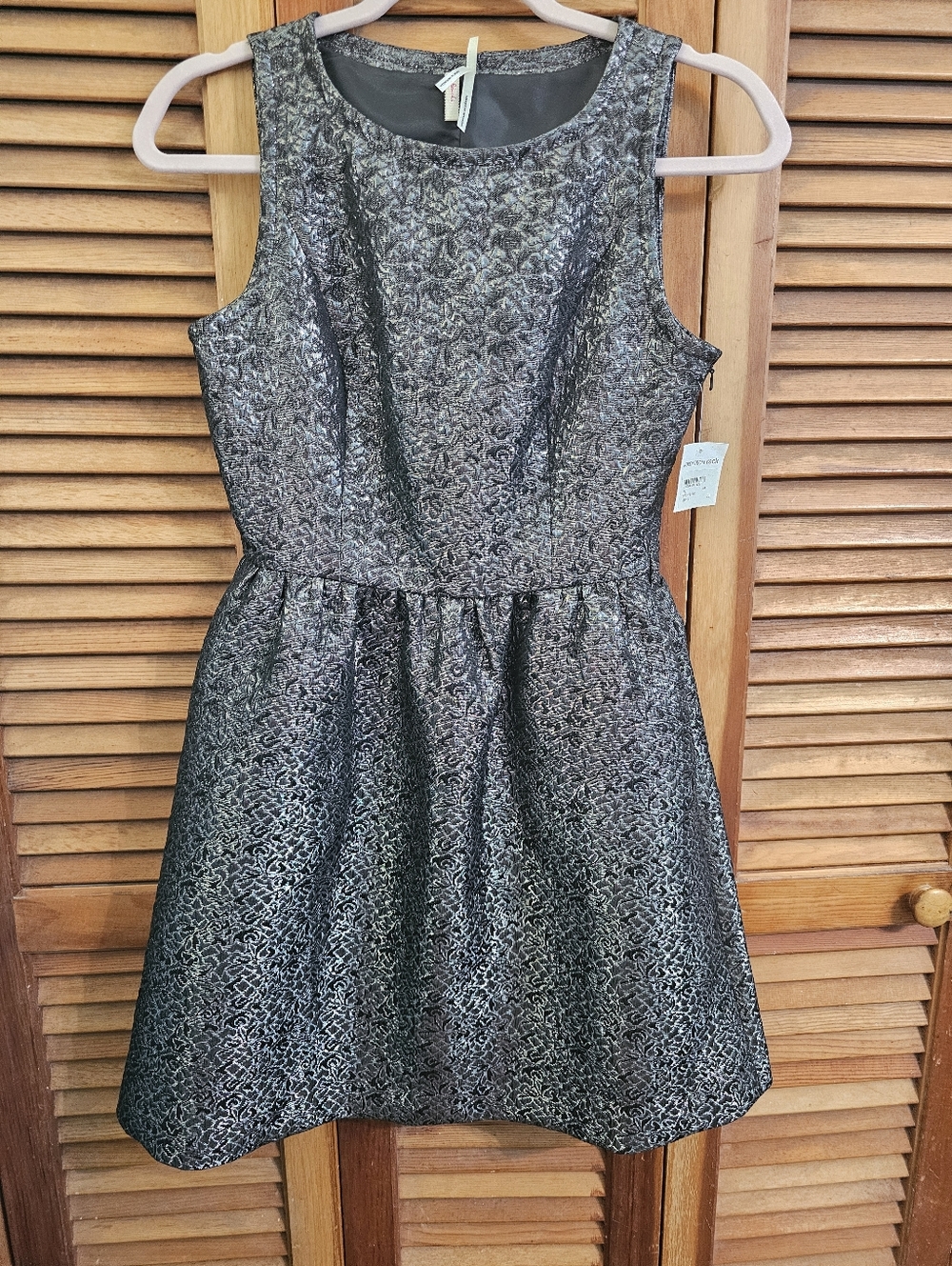 NWT Frenchi Metallic Silver Jacquard Pleated Shift Dress | Chic Party Mini